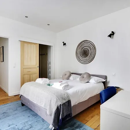 Classy - Arc De Triomphe Apartment